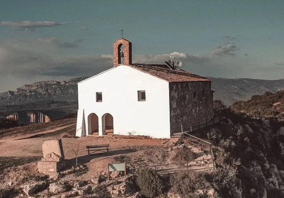 Ermita de Montalegre | CONSTRUYENDO ULTRACICLISMO