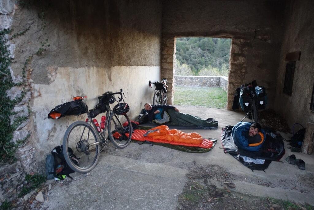 Refugio y cubierto de Mas de Boix (Castell de Cabres), foto 1